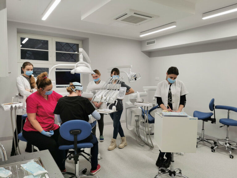 Asystentka/Higienistka stomatologiczna